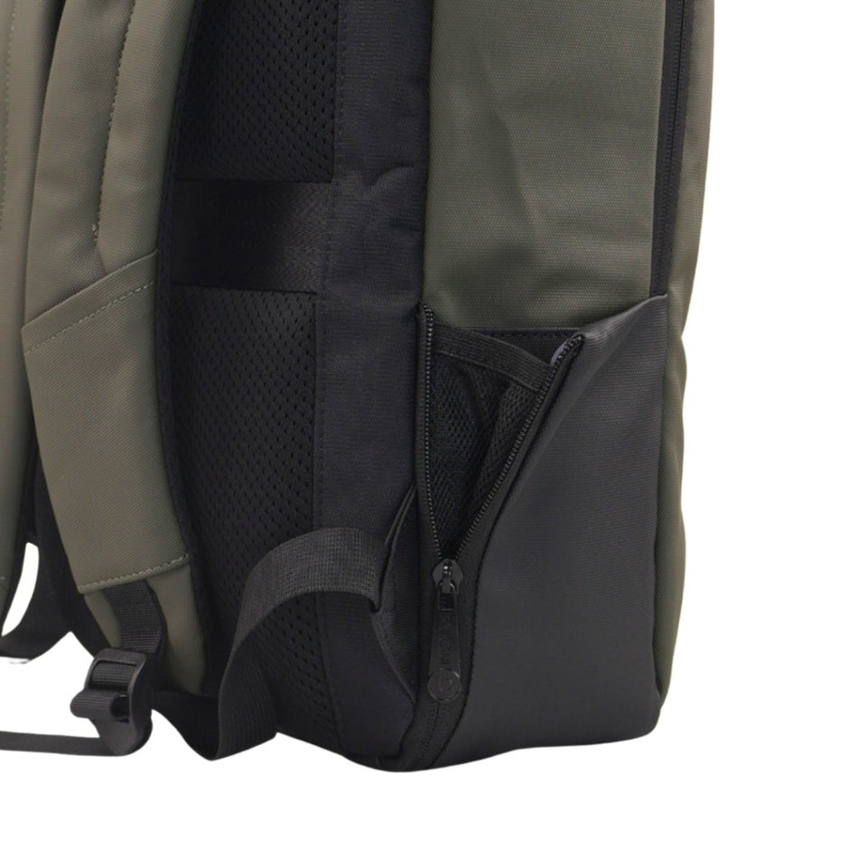 Balboni Waterproof and Scratchproof Nylon Unisex Laptop Backpack