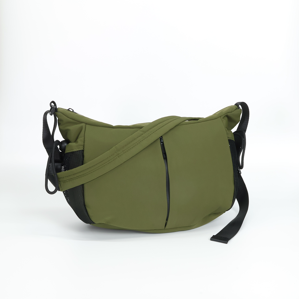 iPOLO East Crossbody Bag Adjustable Strap Nylon Half Moon Bag PHN4XX816